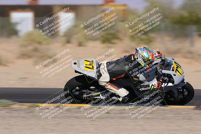 media/Oct-30-2022-CVMA (Sun) [[fb421c3cec]]/Race 16 Amateur Supersport Middleweight/